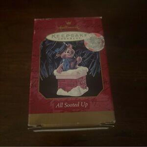 Hallmark Ornament: 1999 All Sooted Up, QX6837, Non-Mint Box